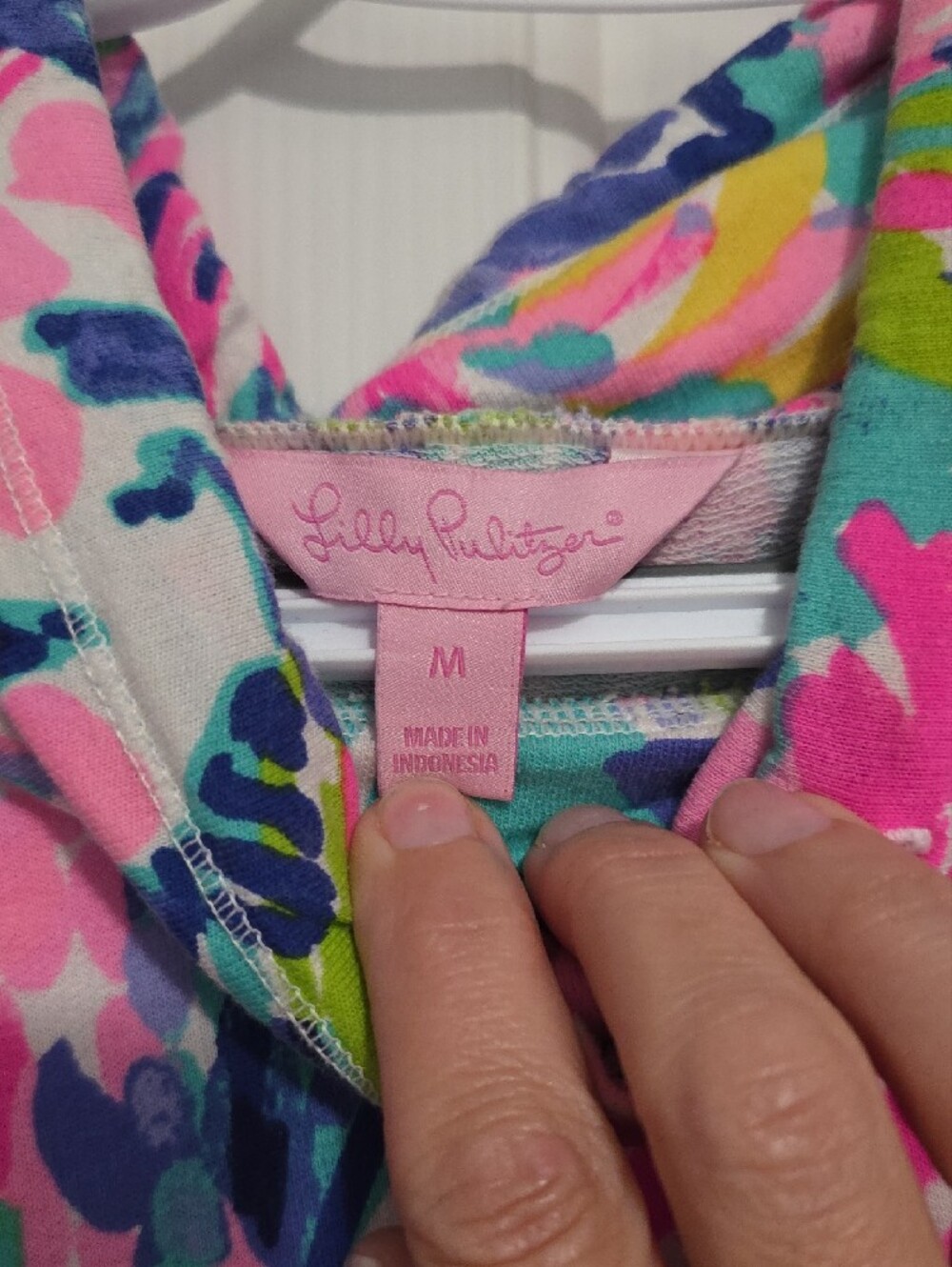 Lilly Pulitzer HTF Gumbo Limbo Hooded Pullover. - Picture 5 of 6